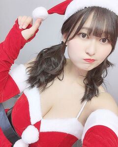 セクシーなサンタコスプレ衣装を披露【未梨一花さん／2020年12月25日】