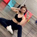 「一緒にブレイクレティクスをしましょう」鍛え抜かれた腹筋を披露【kozueさん／2021年1月11日】