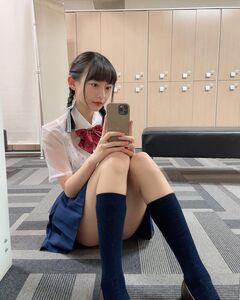 「『中学生?』と聞かれました...」女子高生衣装姿でファンを魅了【高崎かなみさん/2021年2月20日】