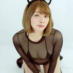 猫の日に猫耳セクシーショットを公開【七海さん/2021年2月22日】