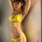 イエロービキニで美スタイルを披露【熊田曜子さん／2021年2月28日】