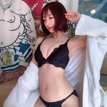 セクシーランジェリーショットでファンを魅了【清水あいりさん/2021年3月9日】