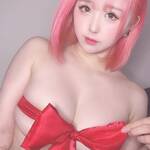 「プレゼントは私」セクシーなリボンブラショットでファンを魅了【上田ミルキィさん/2021年3月12日】