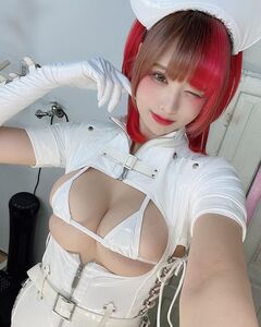 「エナメル好きな人は絶対GETしてね」新刊写真集をPR【羽生ゆかさん/2021年4月9日】