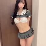 「すごい制服着てみた」セクシー制服衣装姿でファンを魅了【真島なおみさん/2021年4月16日】