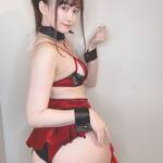 「きゅん と おしり の こらぼ」振り向き美尻ショットでファンを魅了【伊藤しずなさん/2021年4月19日】