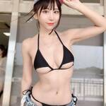 「サイコーの女神」「素敵すぎる」セクシー下乳ビキニショットにファン歓喜【日向葵衣さん/2021年5月5日】