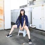 「うちの屋上にいる 水泳部ヤンキー 卍」競泳水着ショットでファンを魅了【真白まおさん/2021年5月24日】
