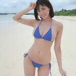 「海デートしてくれる人いませんか?」マイクロビキニショットでファンを魅了【篠原冴美さん/2021年7月6日】