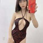 「めっちゃセクシー」「足長い」変形水着姿にファン歓喜【伊織いおさん/2021年8月15日】