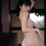 「魅せ方がすばらしい!」「スタイル抜群」横乳&美尻ショットにファン歓喜【栗田恵美(くりえみ)さん/2021年8月22日】