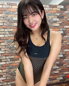 「とってもキュート」「素晴らしい」笑顔溢れるセクシー水着ショットを公開【徳江かなさん/2021年9月13日】