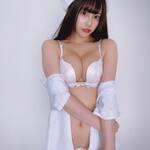 「最強過ぎる」「色っぽい」セクシー看護師衣装姿にファン歓喜【星川沙羅さん/2021年10月11日】