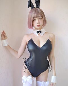 「お人形みたい」「綺麗少女」セクシーバニーコスプレ姿にファン歓喜【栗田恵美(くりえみ)さん/2021年10月29日】