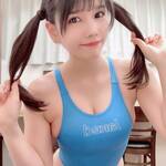 「最強」「めちゃくちゃかわいい」”ツインテ競泳水着”姿でファン歓喜【新垣優香さん/2022年2月19日】