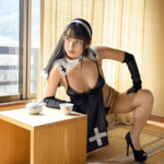 「それってーとおめぇさん慈悲の心っつーもんはねぇのけぇ？」修道女コスプレ姿でファンを魅了【春野恵さん／2022年4月24日】