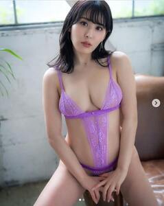 「むらさきむらむらしちゃう?」セクシーランジェリーショットで美ボディを披露【金子智美さん/2022年5月13日】