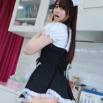 「良いお尻」「素晴らしい」振り向きメイドコスプレ姿にファン歓喜【伊藤しずなさん/2022年6月22日】