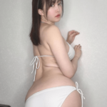 「おやしり」振り向き美尻ショットでファンを魅了【伊藤しずなさん/2022年11月3日】