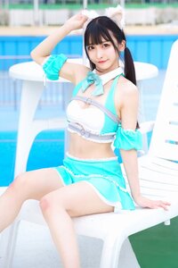 爽やか夏色×猫耳コスチュームに胸キュン!コスプレイヤー・白烏しろが披露したキュッとくびれた妖艶な腰つきに好きが止まらない!