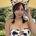 おはよ!平井こと、牛柄ビキニで魅せる「最強のカウガール」ボディ!元気いっぱいの笑顔にファンもメロメロ
