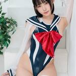 小倉あずさ「この水着だったら水泳の授業頑張れそう?」破壊力抜群の“セーラー水着”でファンを挑発!