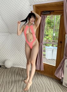 七海まり、スタイル抜群の極小カットアウト水着を公開!1st DVD発売イベント開催を告知!