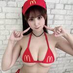 水沢まい、グラビア界の「マックの女神」降臨!サンサポGoGoクイーンが魅せる究極の「いらっしゃいませ」!