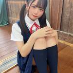 堀内玲「怖いか?この現役に見えるアラサーが」!制服風衣装で魅せる不朽の美貌!