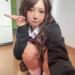長生まよ「ギャルピ」!制服×ルーズソックス風ニーハイで魅せる可愛らしいギャル風ショット!