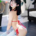 「あったまる写真?」 琴雛ひな、冬の寒さを溶かすキュートなビキニショットを公開!