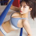 「かかってこいや」 田中美久、青のスポーティービキニ×グローブで魅せる、至高のバストラインと闘志溢れる眼差しの誘惑！