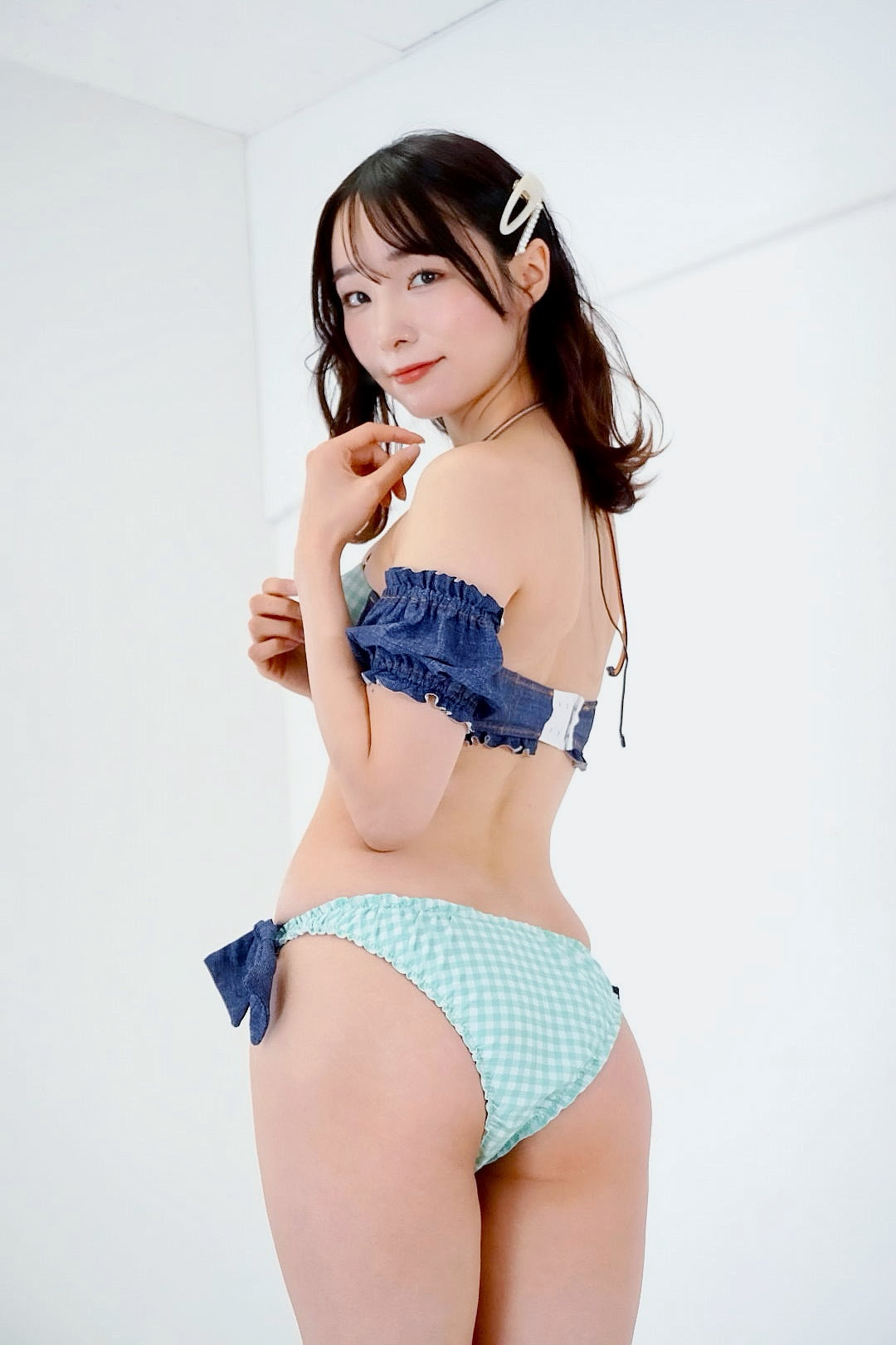 「昨日はゆっくり眠れましたか？」 天音鈴菜、1stDVD「Fresh Venus」発売で勢いに乗る至高の「モーニングヒップ」と、吸い込まれるような見返りスマイルの衝撃！