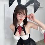 「撮影会ありがとうございました🐰🖤🗝」 桃田うた、眼鏡×漆黒バニーの至高スタイルで魅せる、圧倒的な透明感と「究極の知性美」の衝撃！