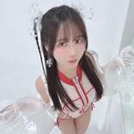 「クリオネ🫧🐚」 けんけん、純白の至高シースルー・ビキニで魅せる、圧倒的な透明感と「究極のハイアングル」の衝撃！