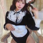 「意外とむちむちかも…？」 長生まよ🐱🌸、漆黒ベルベットの至高メイド・ハイレグで魅せる、圧倒的な透明感と「究極の絶対領域」の衝撃！